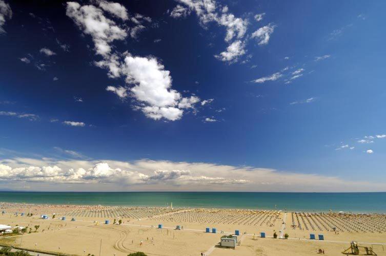 Bibione Palace Hotel Екстериор снимка
